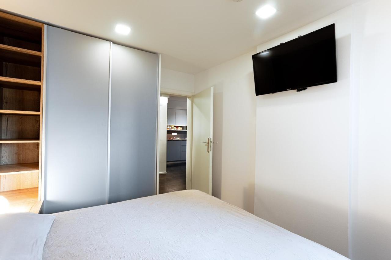 Elegant 1-Bedroom Apartment Near Hill Forest Liubliana Exterior foto